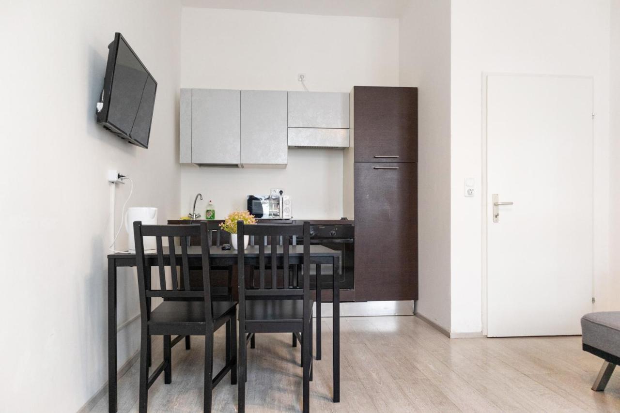 Pleasant 2Br - Perfect For Long Stays Wien Eksteriør bilde