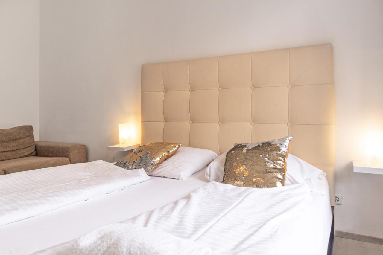Pleasant 2Br - Perfect For Long Stays Wien Eksteriør bilde