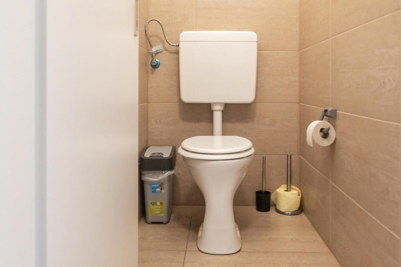 Pleasant 2Br - Perfect For Long Stays Wien Eksteriør bilde
